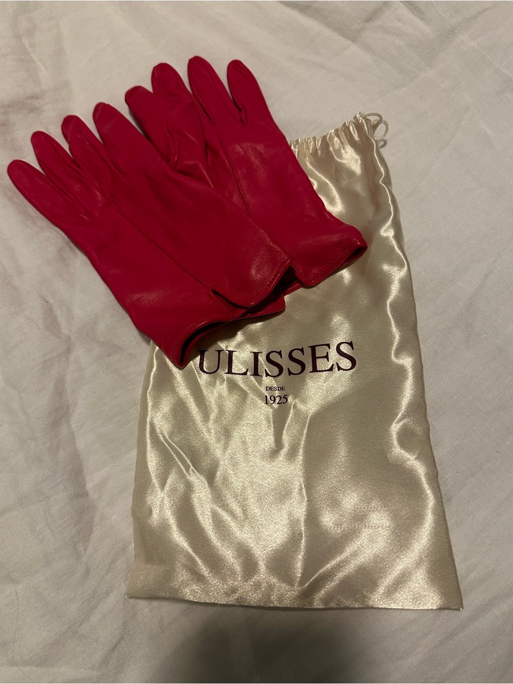 Women’s Custom Leather Driving Gloves in Fushia - Size 7 3/4
